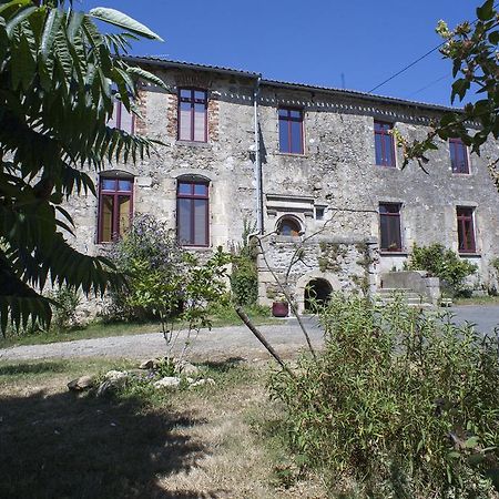 Bed and Breakfast Logis De Riparfonds Bressuire Zewnętrze zdjęcie